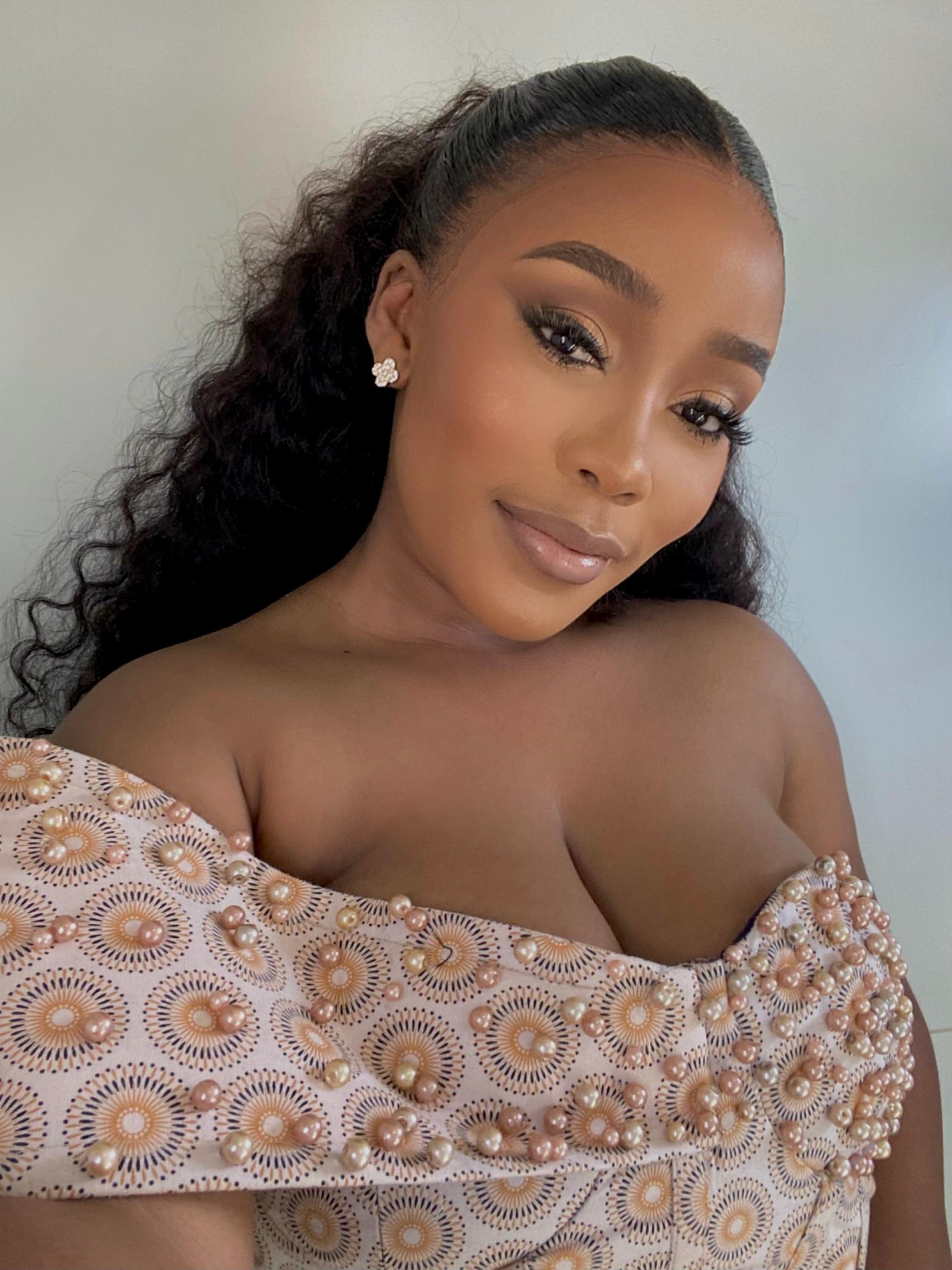 MILA CURLY WIGS
